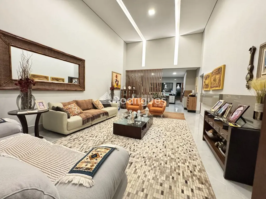 Casa à venda ALTO PADRÃO em condomínio fechado, construída em terreno de 330m², ...