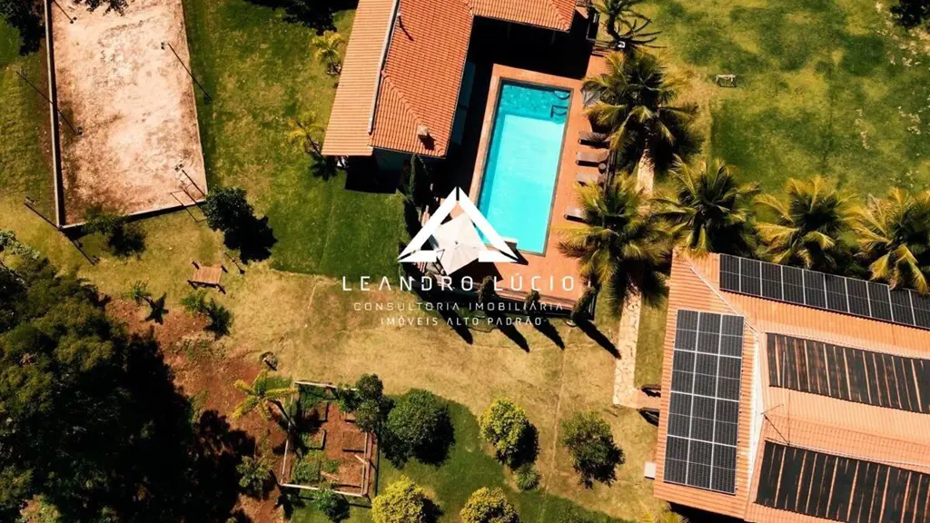 Venda Linda Chácara com 42.000 mil m² escriturada em Bela Vista de Goiás. Casa s...