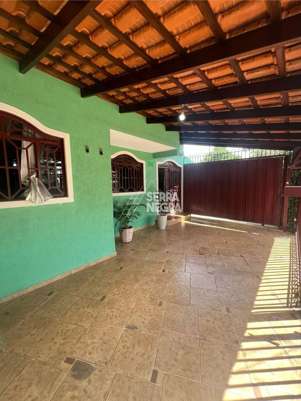 Casa Padrão Escriturada 3 quartos 2 banheiros SalaCopaCozinhaVarandaÁrea gourmet...