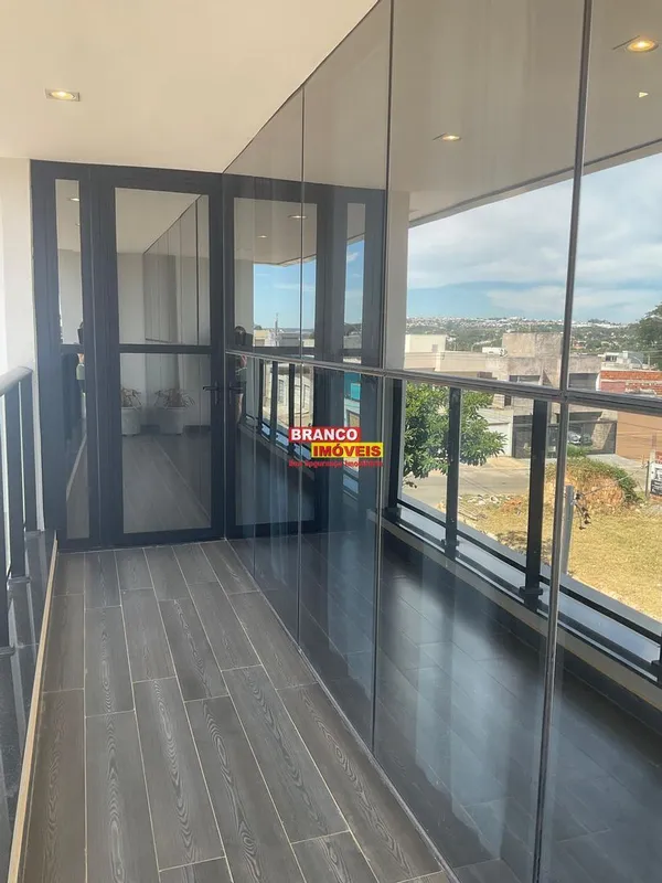 BRANCO IMOVEIS VENDE!!Linda Casa à venda!Casa QE 54 4 quartos sendo:3 suites1 cl...