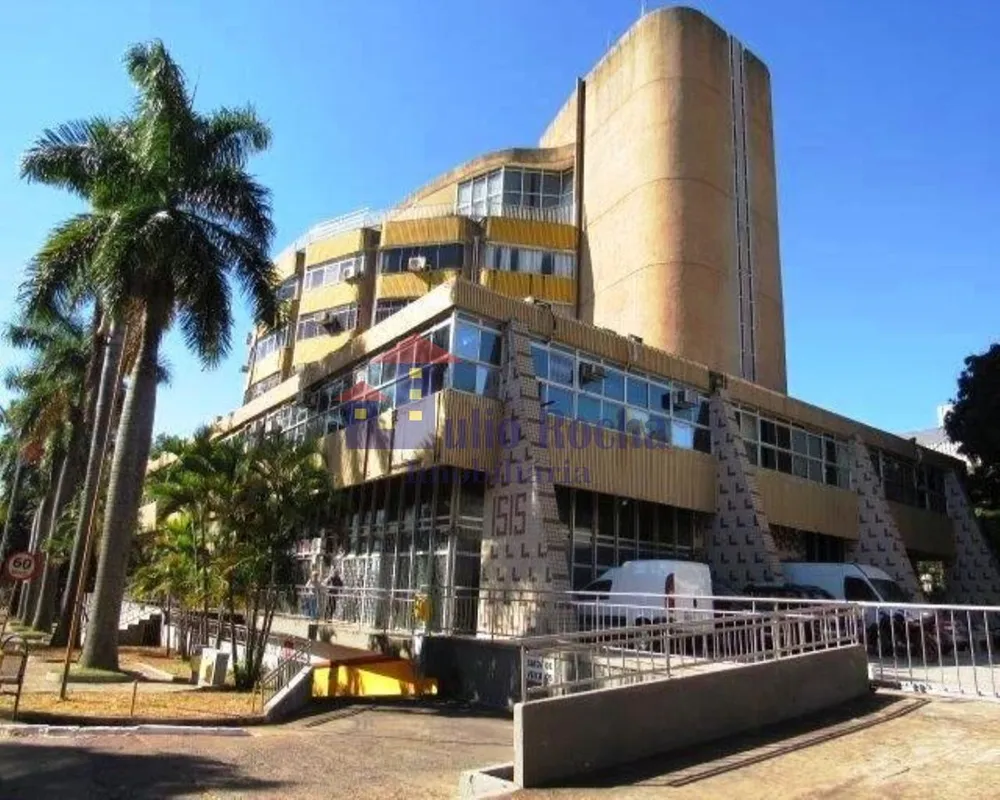 JULIO ROCHA IMOBILIÁRIA VENDE!!! EDIFÍCIO ÍSIS, EXCELENTE LOJA COMERCIAL na SEP/...