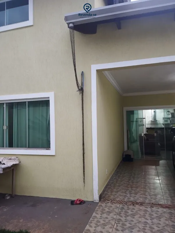 Casa 4 quartos sendo 3 suítes - Bairro Cardoso I Aparecida de GoiâniaUm banheiro...