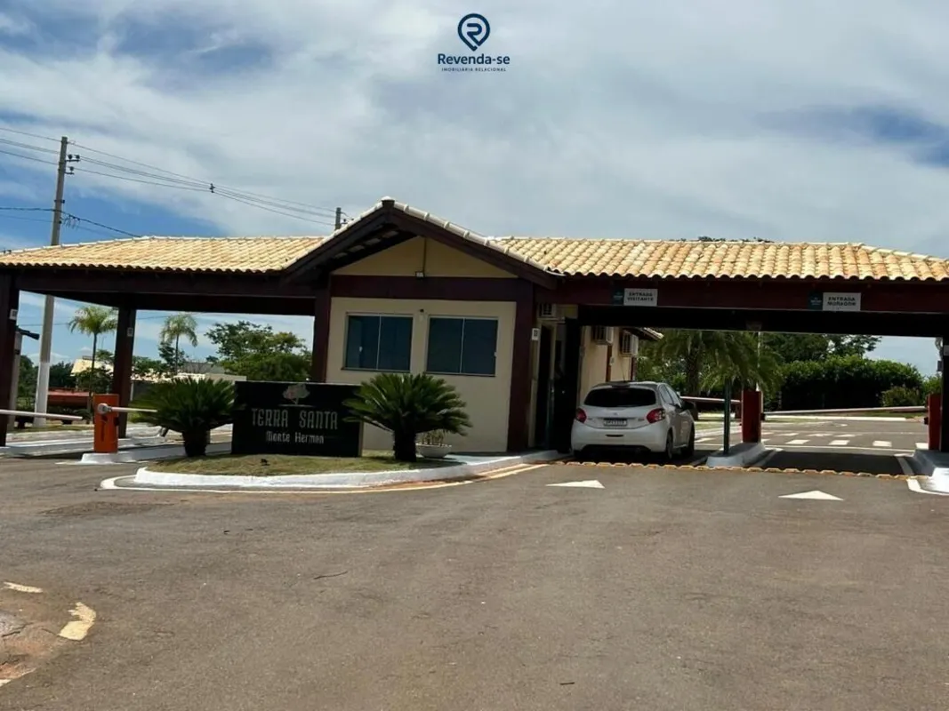 Chácara Terra Santa - Trindade GO3 suítes plenasSala para 02 ambientesCozinha am...