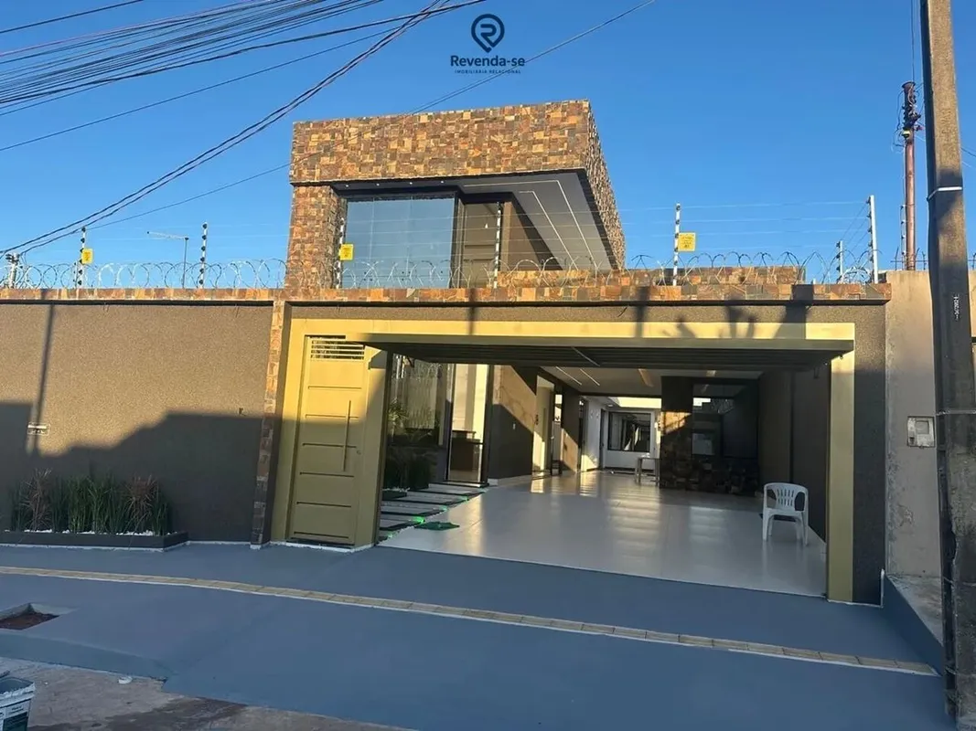 Vendo Linda casa de alto padrao setor FaicalvilleUnica da regiao 4 suites porcel...