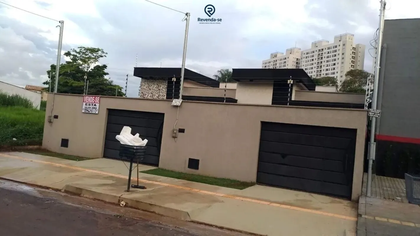 -Vende-se - CASA - BAIRRO GOÍA Próximo ao BRETAS ATACAREJO da Av. LESTE-OESTE. -...