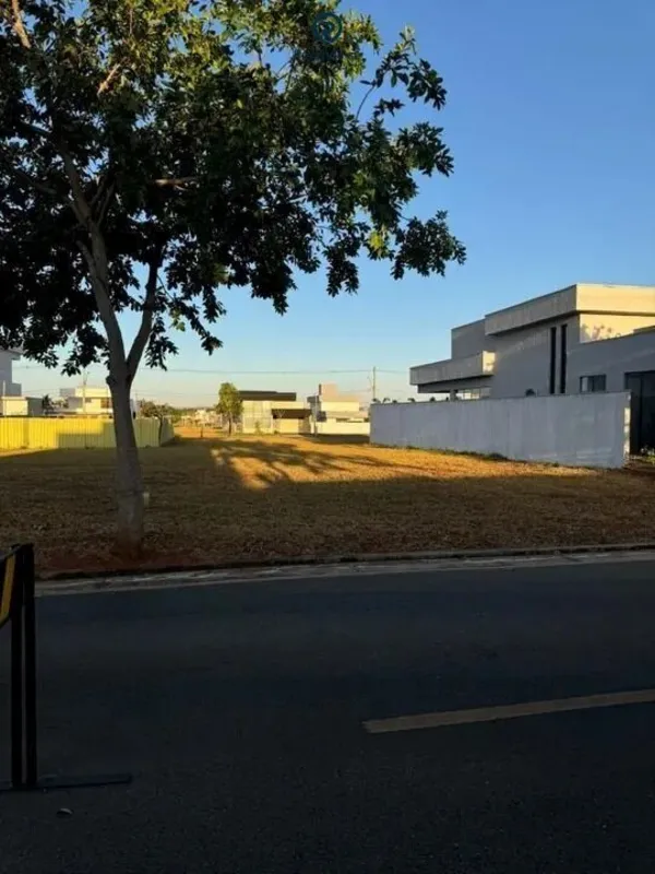 Lote de 360m² no condomínio fechado Terras Alpha 1 - Projeto Aprovado + RT Sobra...