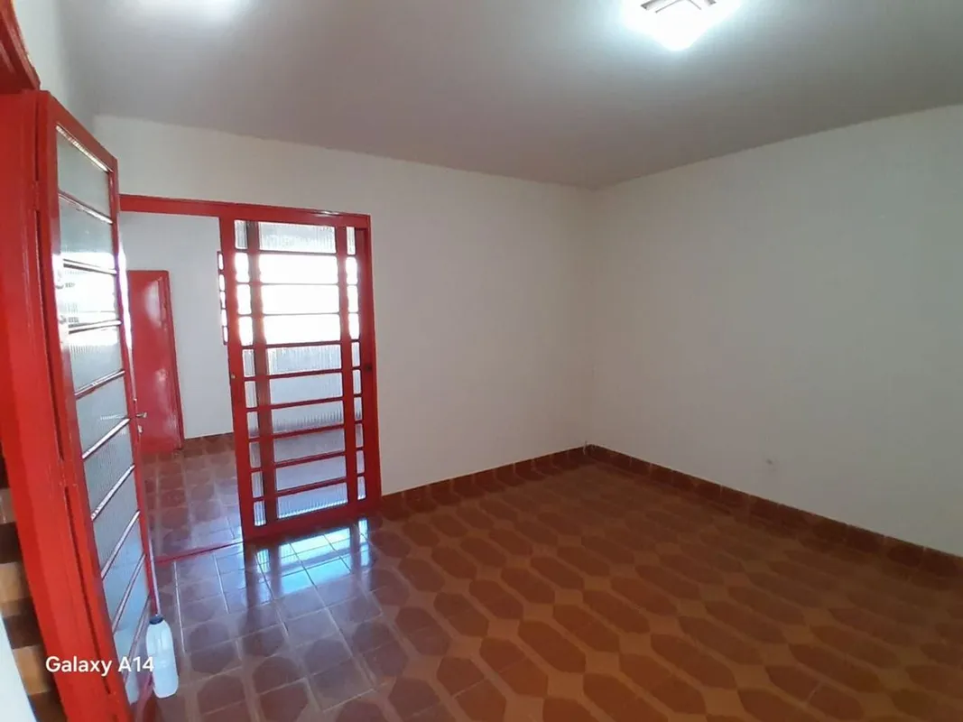 EQNN 18/20 Bloco B, nº 04 Ap. 101Descrição: Sala, Cozinha, 01 quarto, Banheiro, ...