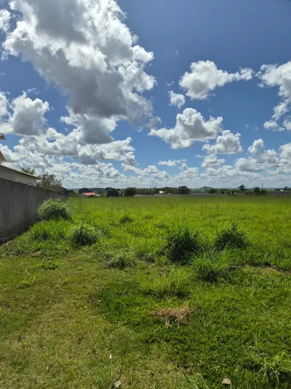 Lote no Condomínio Horizontal Villaggio Baiocchi em Goiânia saída para GoianiraL...