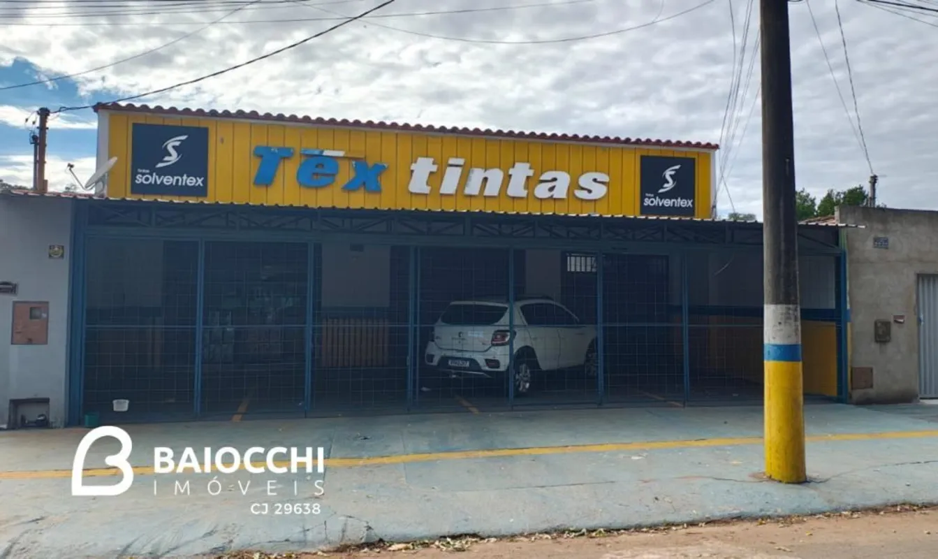 Sala comercial construída em um lote de 360 m² (12x30), com área construída de 1...