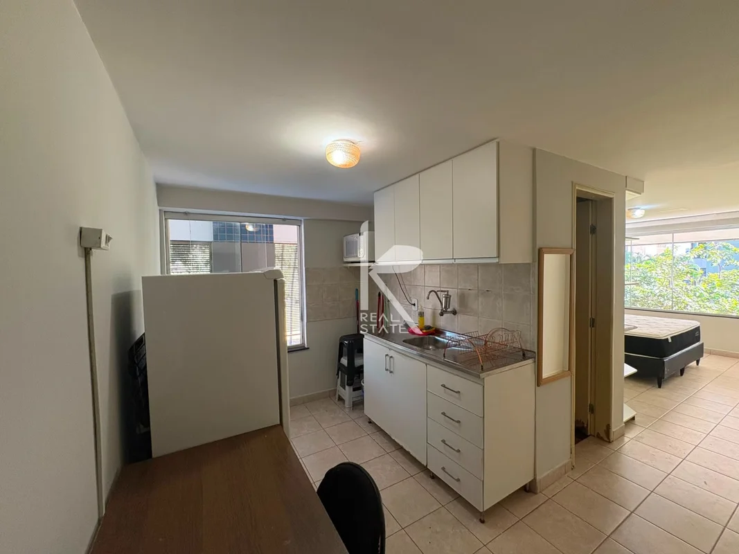 Kitinete Mobiliada, 27m² de area privativa, excelente quadra, composto com sala,...