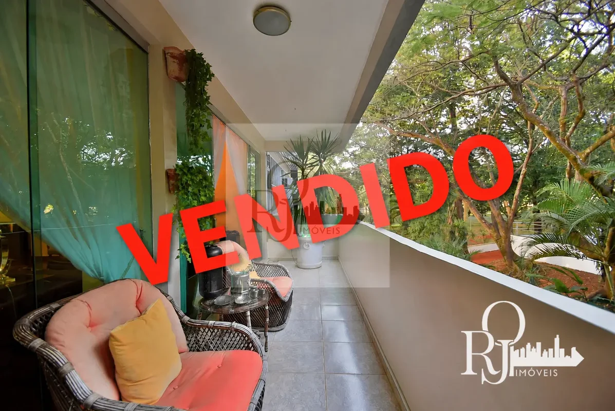 Descubra um apartamento confortável e bem localizado na SQS 216 Bloco E, ASA SUL...