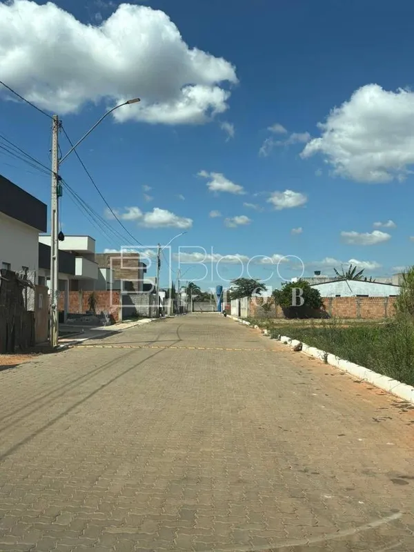 Condomínio Monte Olimpo na rua do rodobelo . Lote plano e condomínio consolidado...