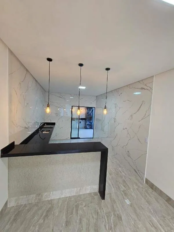 Casa de alto padrão pra clientes exigentes lote de 182 metros com 123 meros de c...