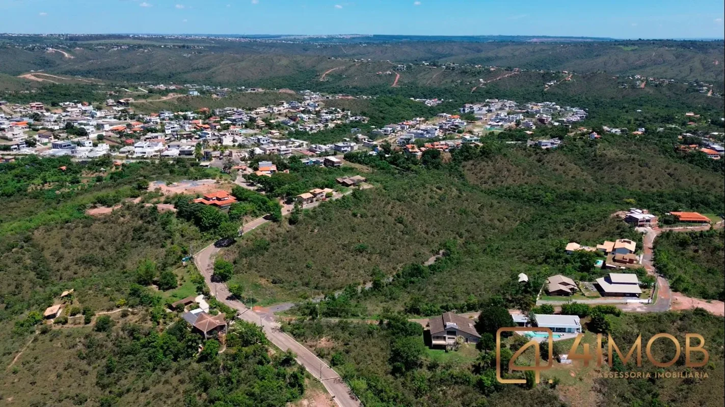 Seu paraíso espera por você em Estrada do Sol, KM 7,5 Jardim Botânico, Condomíni...