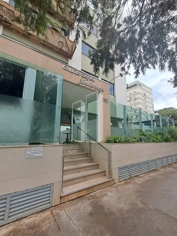 Oportunidade no Setor Oeste ao lado do Bosque dos Buritis!Apartamento com 4 quar...