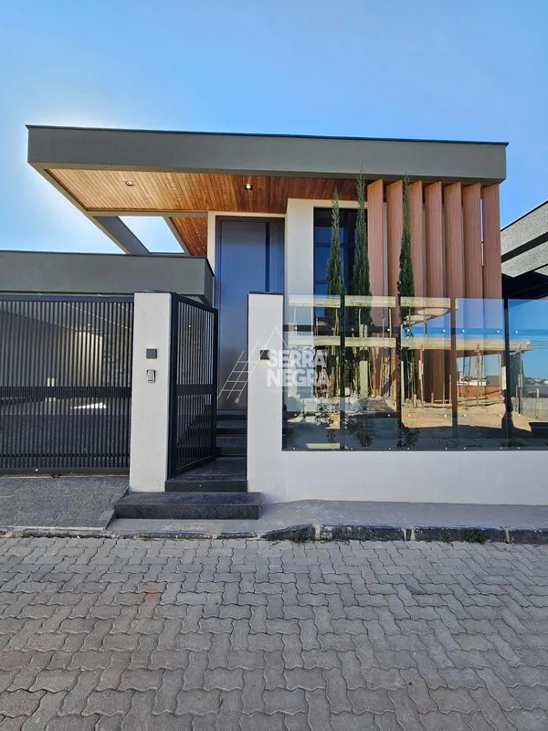 Casa alto padrão escriturada 4 quartos lazer completo condomínio fechado Arnique...