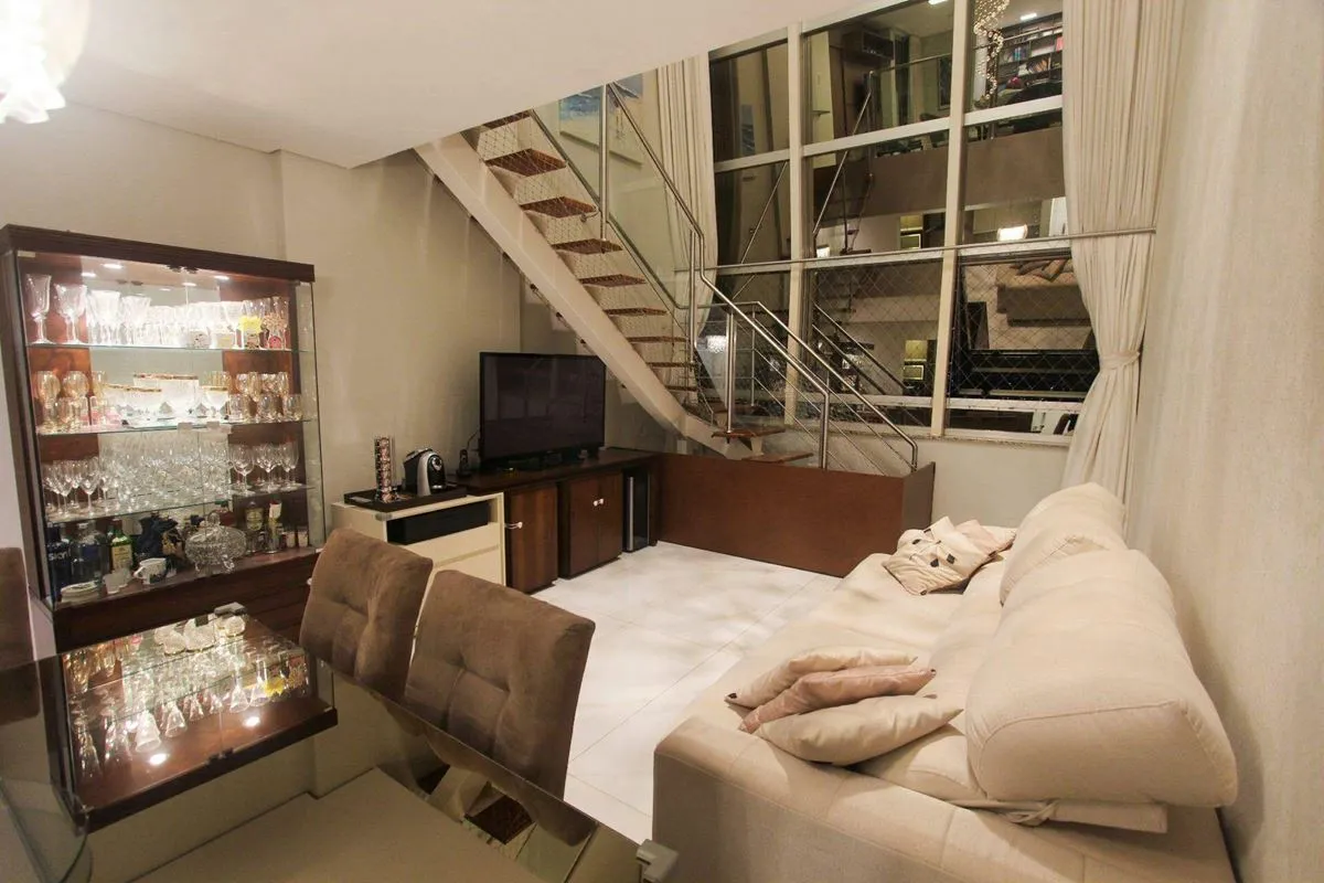 COBERTURA VISTA PARQUE - 4 QUARTOS - 2 VAGAS - REFORMADACobertura duplex no Resi...