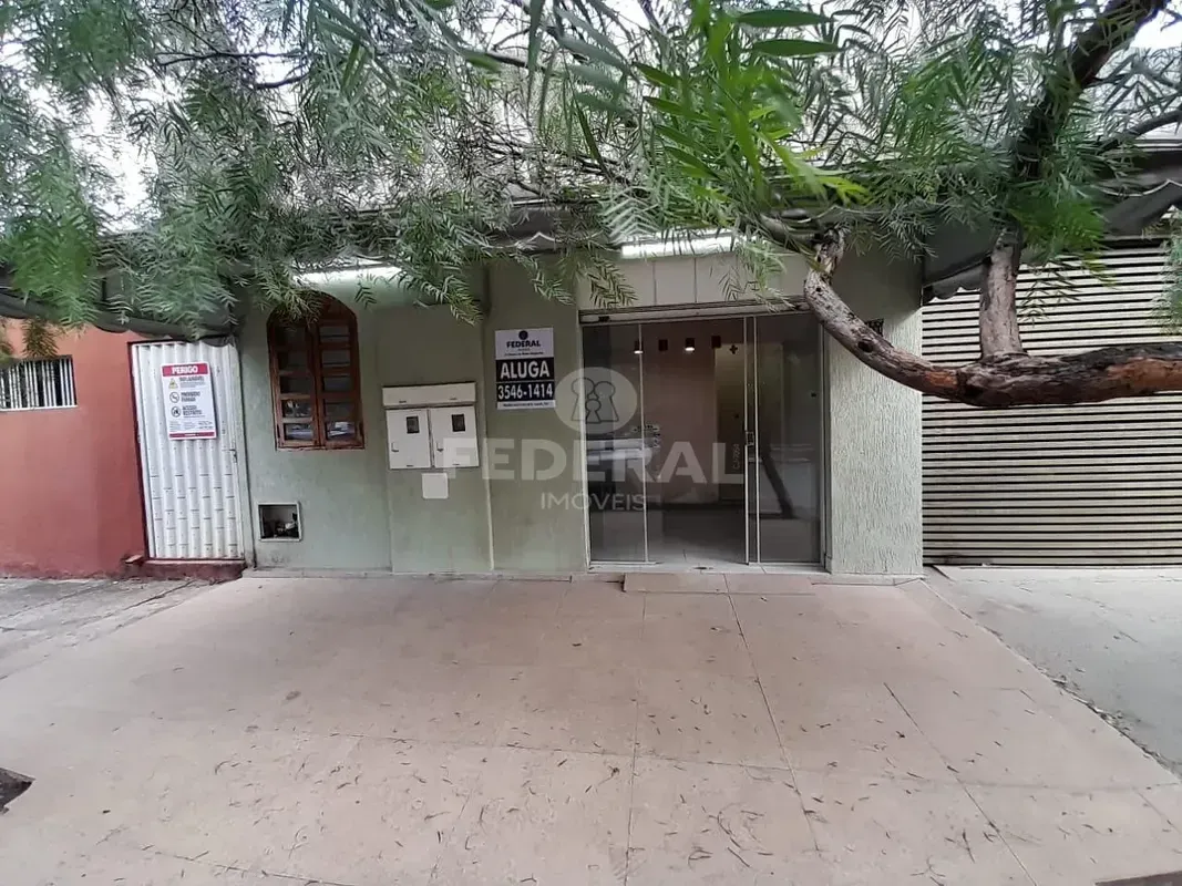 Excelente loja comercial com recepção e banheiro. Negocie seu imóvel de forma to...