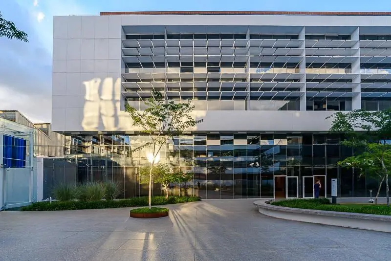 LOCALIZAÇÃOCAPITAL FINANCIAL CENTER SIG - REGIÃO CENTRAL DE BRASÍLIASALA COMERCI...