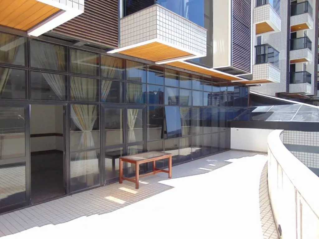 Loja Comercial com Terraço no Setor Hoteleiro Norte - Asa NorteAproveite a oport...