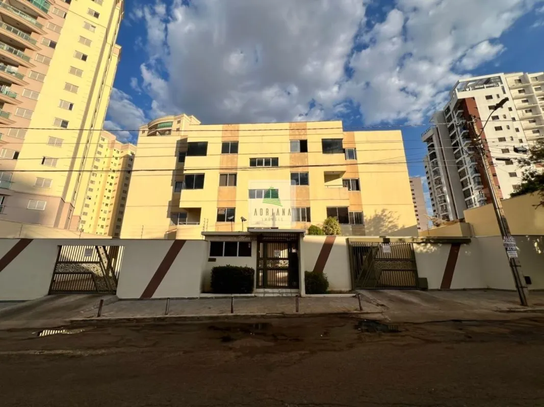 3 quartos sendo 1 suíte, sala, varanda, banheiro social, cozinha área de serviço...