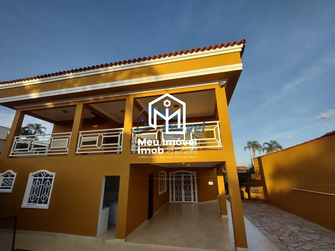 Rua 12 vazado p/ estruturalCondomínio TopLote 800m²Linda Casa Sobrado com 05 qua...