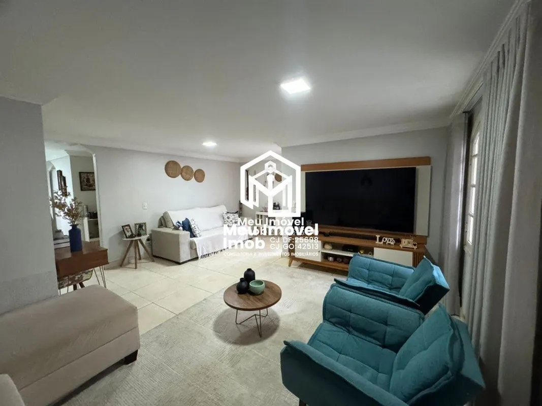 Casa QE 44 Guará IICasa de Esquina com 3 Pavimentos e Muito Potencial!6 quartos ...