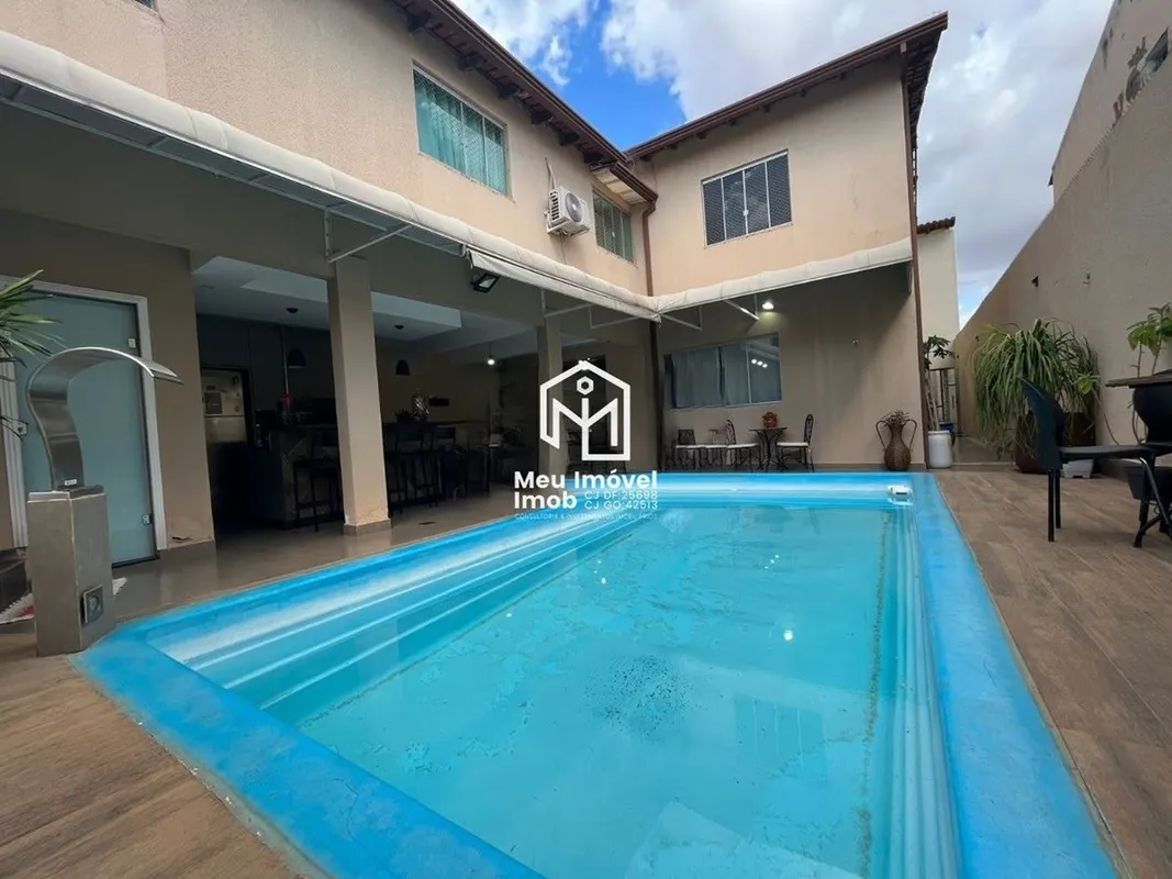 CASA NA QNG 05Sobrado 5QtsLote 330m23 suítes 5 banheiros Parte inferior;Sala 3 a...