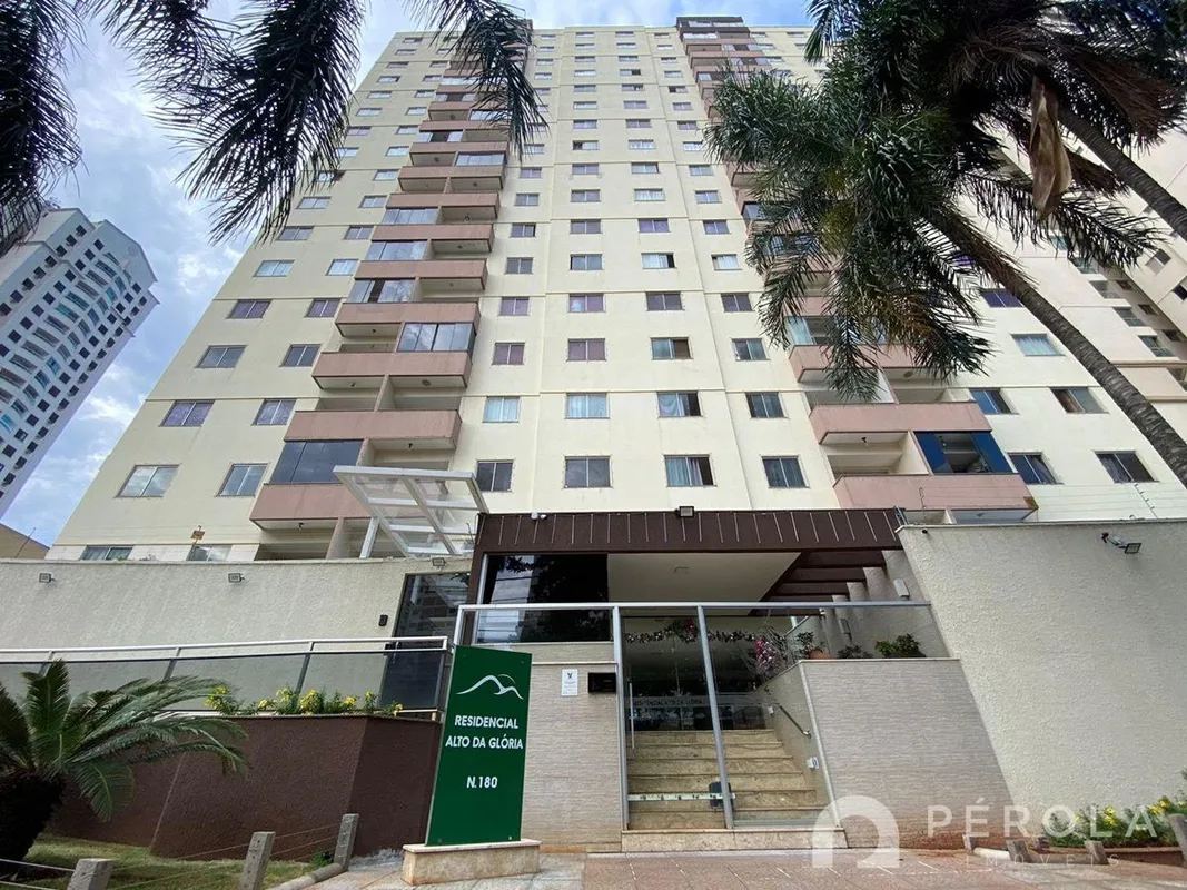 Apartamento com dois quartos sendo uma suíte, banheiro social, sala com sacada, ...