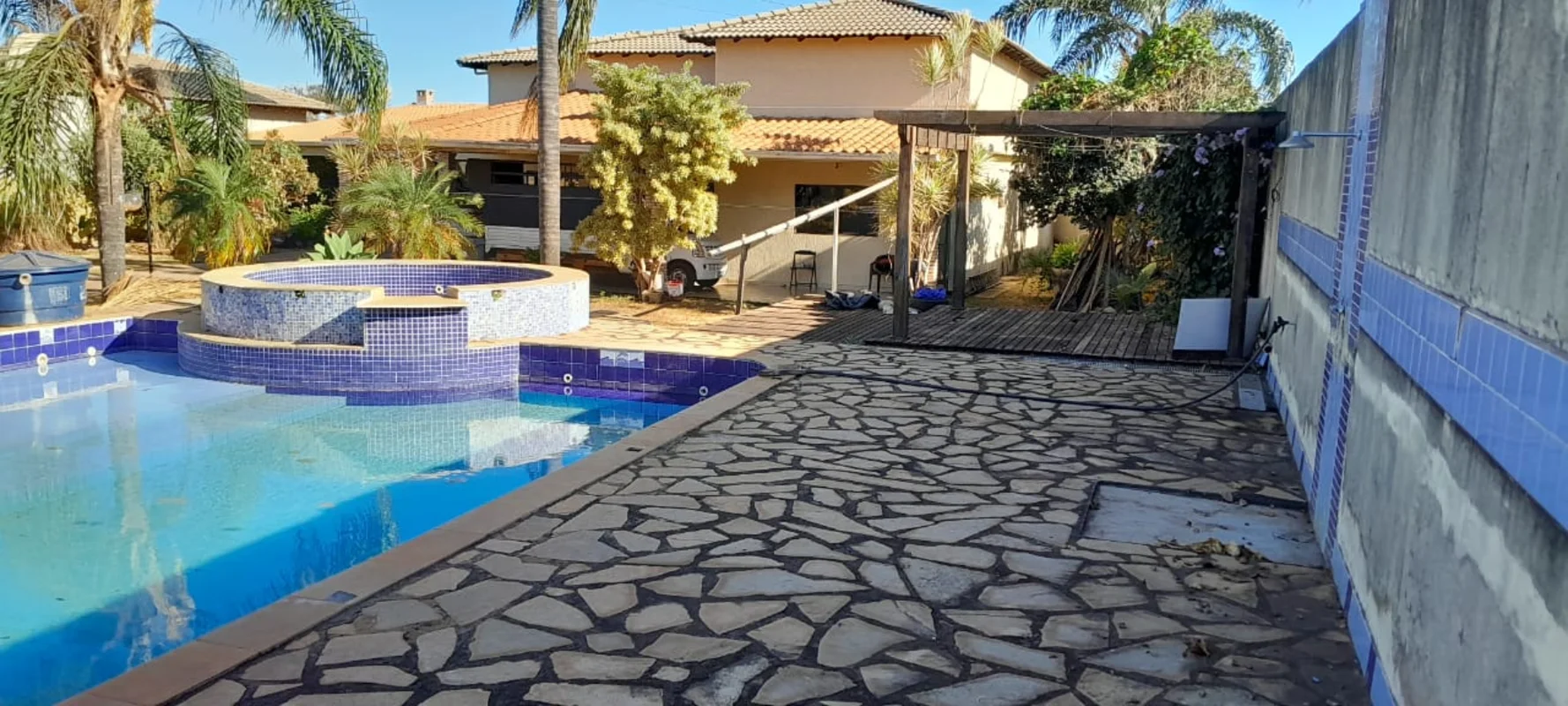 Casa ponte alta norte Condomínio das palmeiras Lote:1120m2Área construída: 500m2...