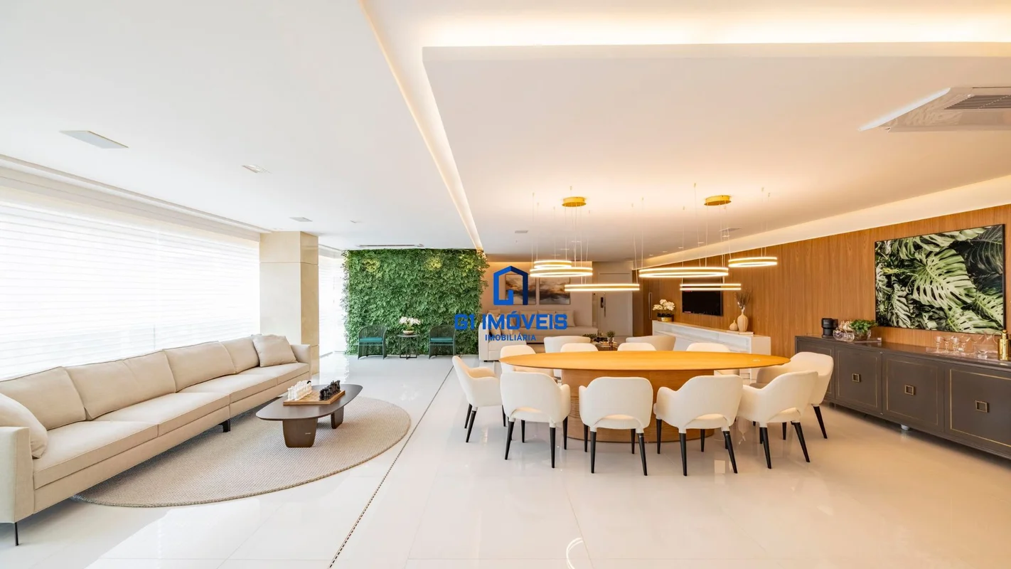 Apartamento Uber Luxury – 359 m²Localizado em um dos endereços mais exclusivos d...