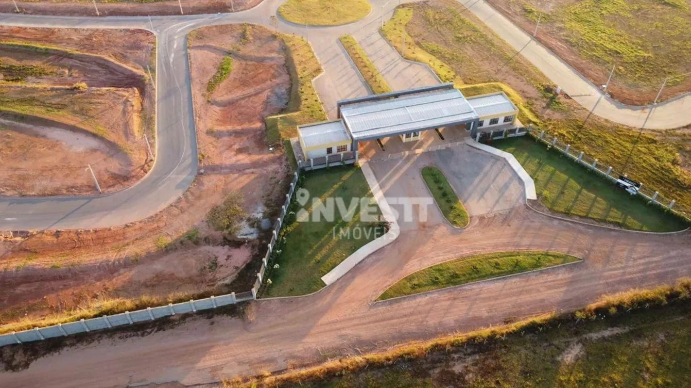LOCALIZAÇÃO:Condomínio Villa ToscanaLocalização Estratégica. A apenas 3 minutos ...