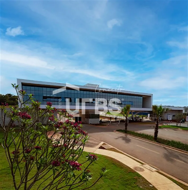 COD U-0026740 - LOTE COM 1047,59 METROS, FUNDO DE MATA, AO LADO DA ACADEMIA DO C...