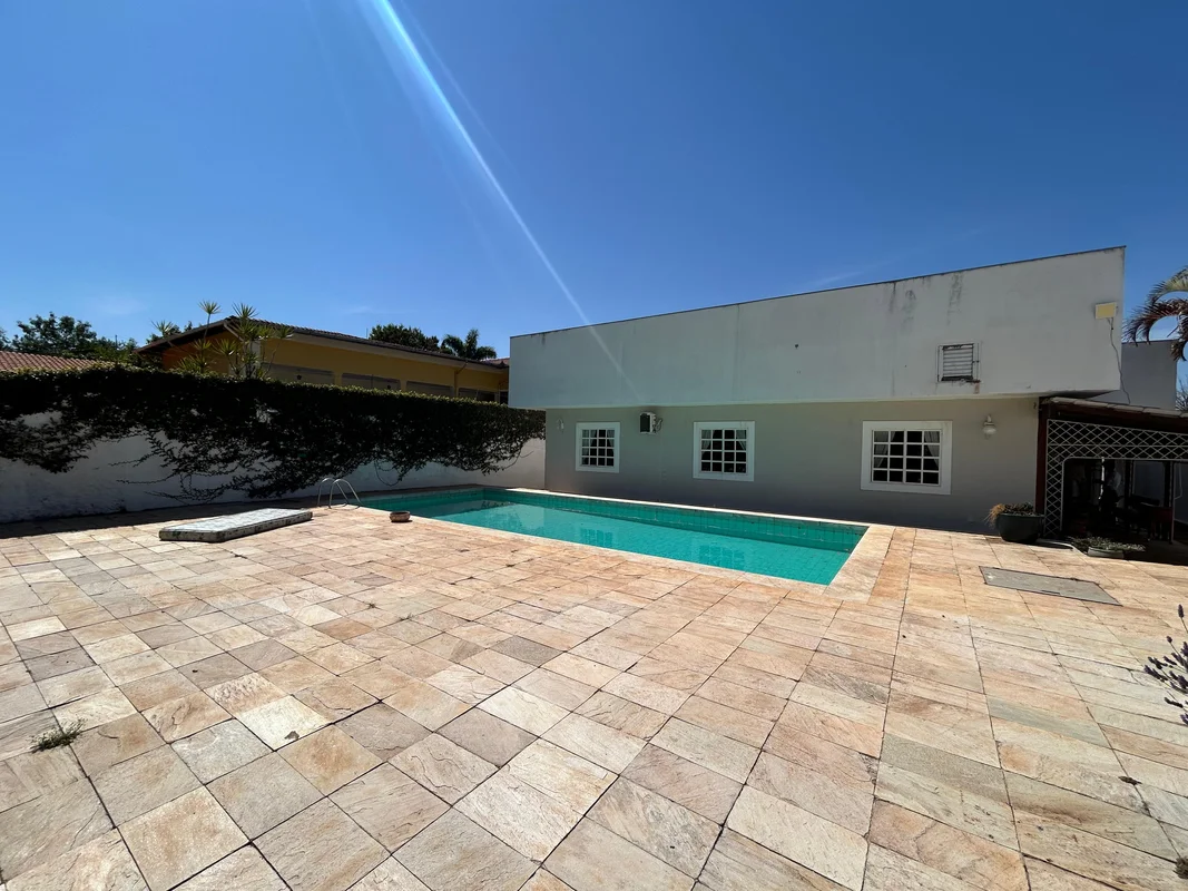 - SHIS QL 16 – Lago Sul, CASA TÉRREA - REFORMADA!Valor: R$ 4.800.000Casa reforma...