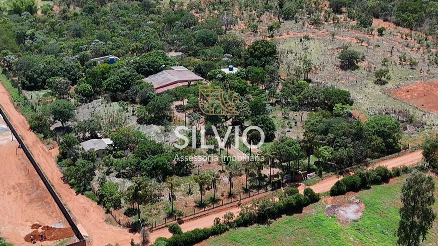  SILVIO ASSESSORIA IMOBILIÁRIA E MILENA APRESENTA; EXCELENTE CHACARA NO NÚCLEO R...