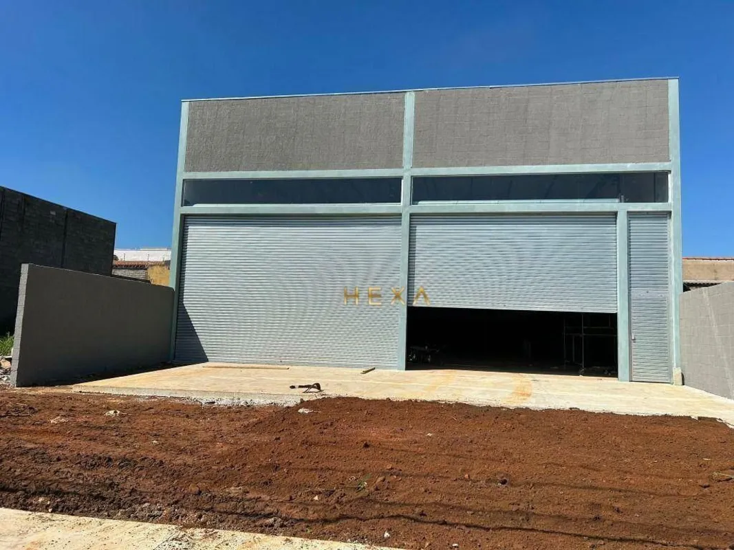 Galpão para locação em avenida de pista duplaEste galpão de 329,00 m² está local...