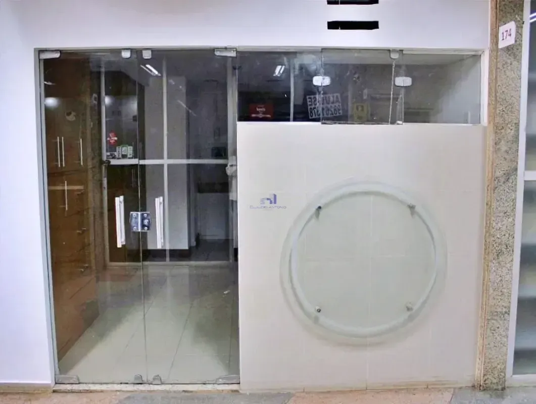 Excelente Loja com ótima localização SHN Quadra 2, nº 174 - Bloco J - Garvey Det...