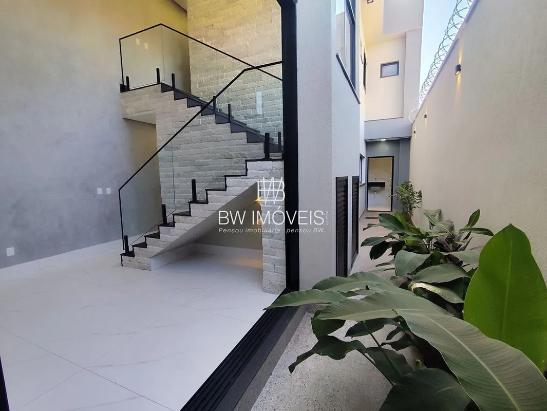Vendo! Sobrado com 4 quartos sendo 3 suítes, localizado no setor 3 Marias, alto ...