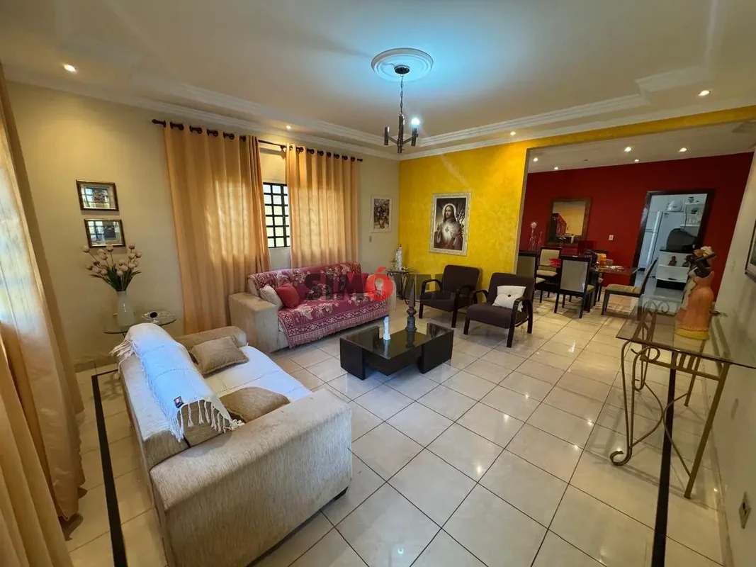 Res. Nosso Lar, Vicente Pires, casa de 310m², 3 qtos, suíte, lote de 817m² - R$ ...