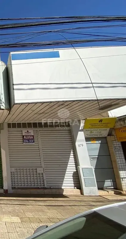 Loja com 32M², sendo 19M² no terreo e 13M² no mezanino e 01 banheiro.Anuncie seu...