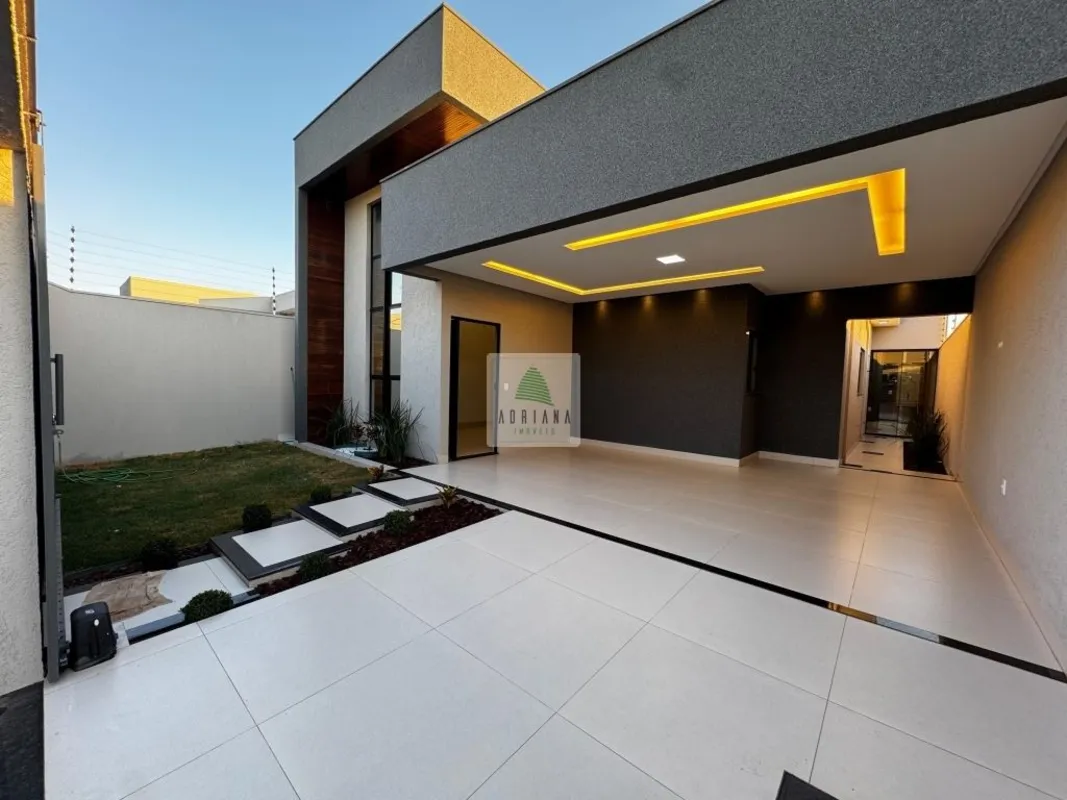 200 MT2 ÁREA TOTAL 137 MT2 ÁREA CONSTRUÍDA , IMÓVEL TODO NO PORCELANATO DE ALTO ...