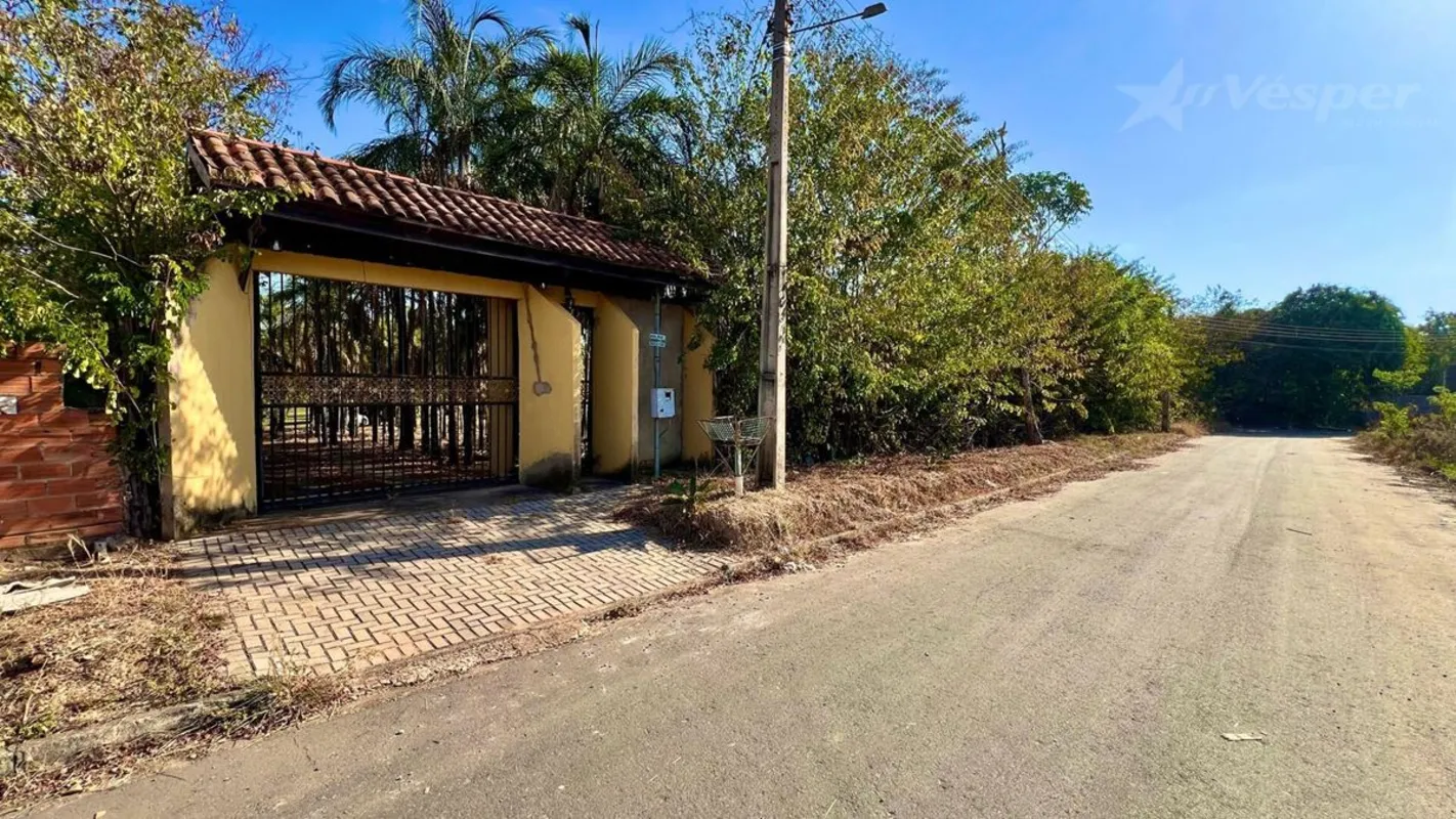 Chácara Residencial á venda com 2.674,16 m², composta por 5 Lotes com uma casa p...