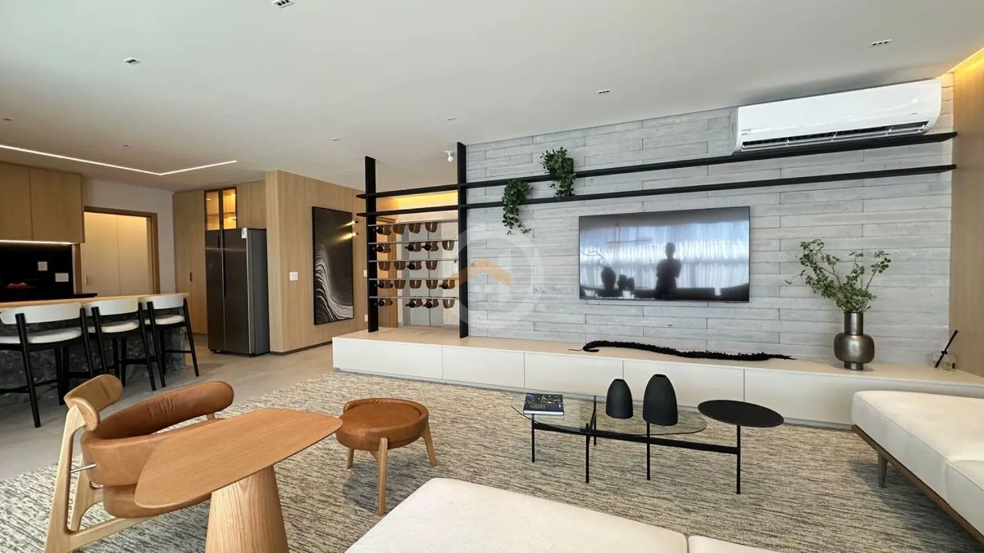 •Apartamento alto padrão com 4 quartos, 190 metros quadrados, no Setor Bueno.•3 ...