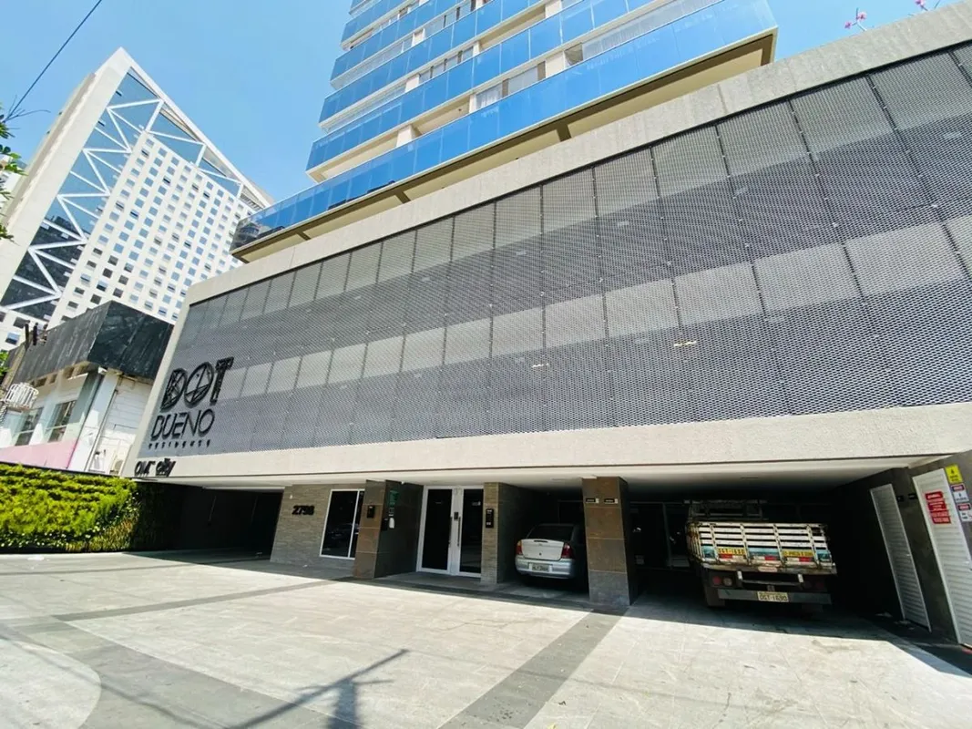 Descubra seu novo lar: um apartamento com 02 suítes equipadas com armários, send...