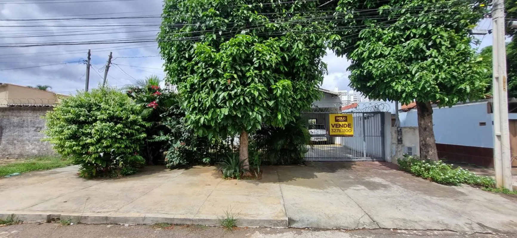 Casa no Setor Parque Amazônia , localizada próxima ao Shopping Buriti.- Área con...