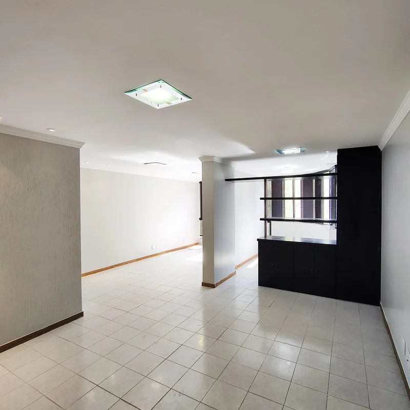 Excelente apartamento em uma das quadras mais valorizadas do Sudoeste!More com c...
