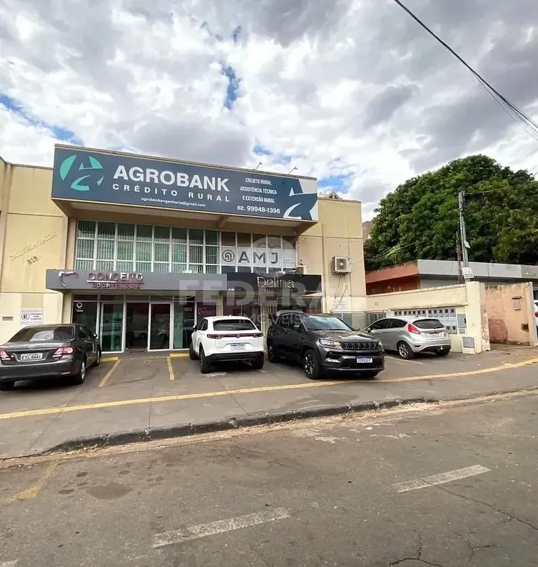 Sala com 53,75M², com banheiro. 14/09/25