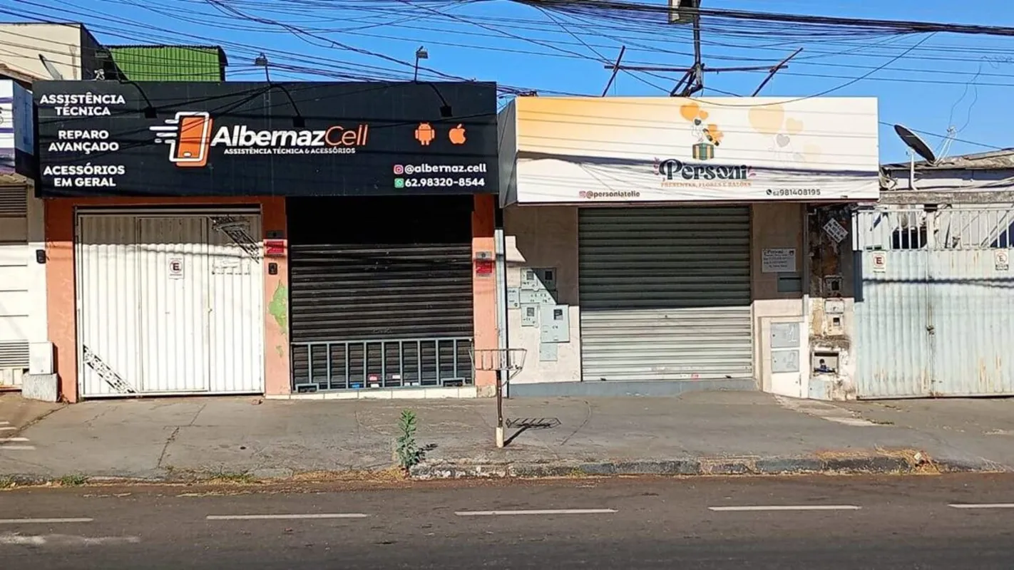 LOCALIZAÇÃO:Em ótima localização próximo a Padaria Della e Burger King, Com fáci...