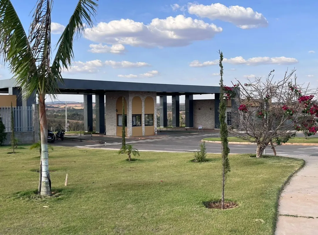 Descrição: Condomínio Villa ToscanaParque Alvorada, Senador Canedo - GO, 75250-0...