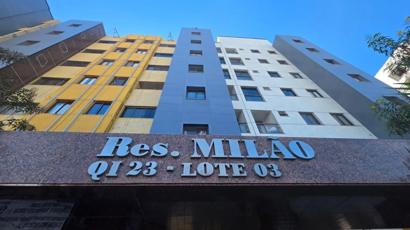 Apartamento reformado com 132,73 M² de área construída, 69,21 M². Área Privativa...